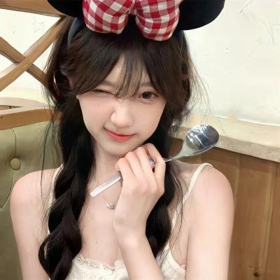 不认识的女友 海报